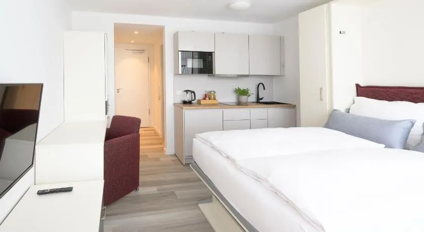Huber Living - Image 1