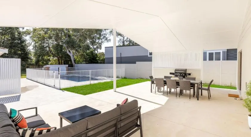 Callala On King - Pet Friendly - Swimming Pool - Image 1
