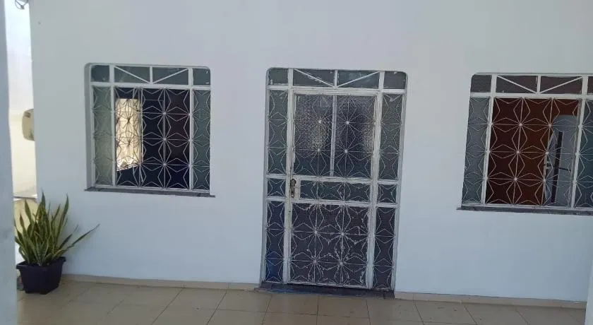 Casa ampla e confortável próximo ao centro de Manaus - Image 1