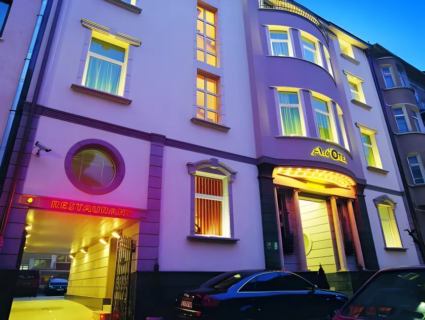 Art 'Otel - Image 1