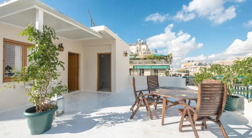 Blue Couple House Athens - Image 1