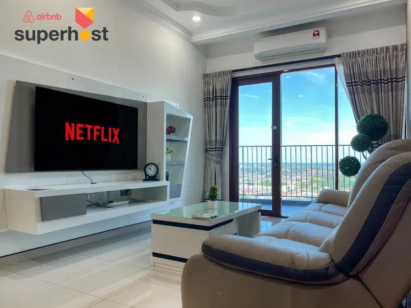 Taiping City View 3BR Condo near Lake Garden with Sunset View & Swimming Pool, Free Netflix WiFi - Image 1