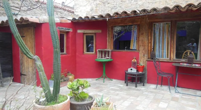 maison dans jardin - Image 1