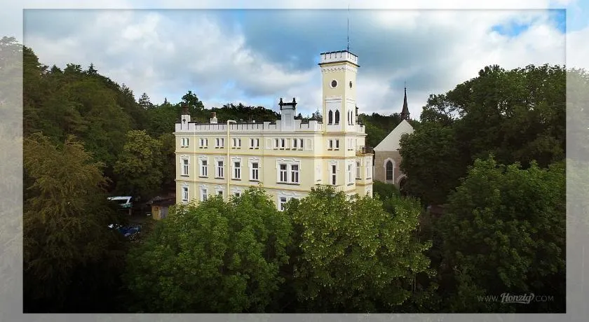 Hotel Štekl - Hrubá Skála - Image 1