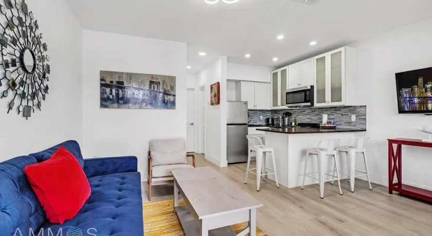 Convenient Quiet Retreat in Prime Location - Image 1