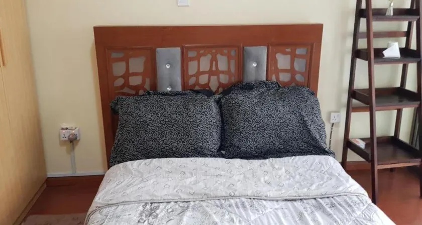Comfy Private Ensuite Guest Room - Image 1