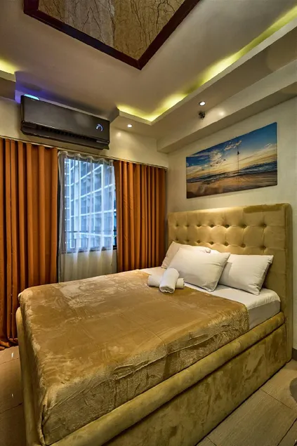Reminisce Staycation  - Image 1