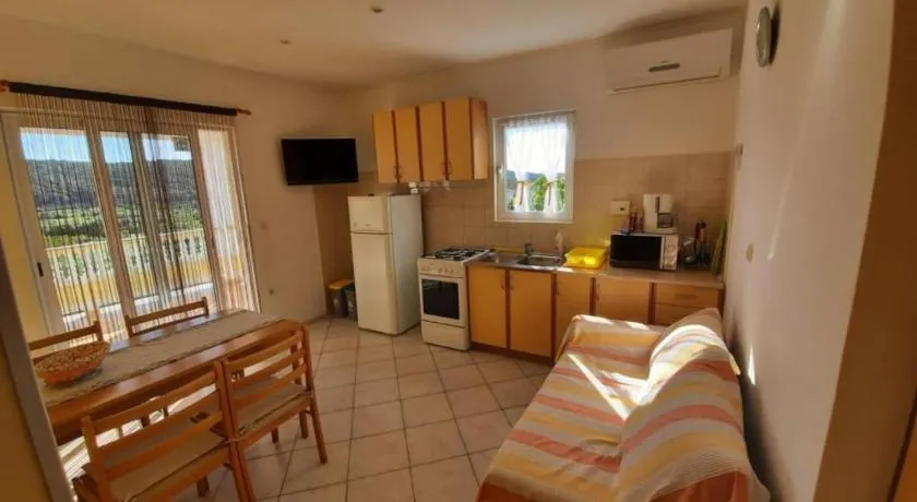 Two Bedroom Apartment With Terrace A3 - Image 1