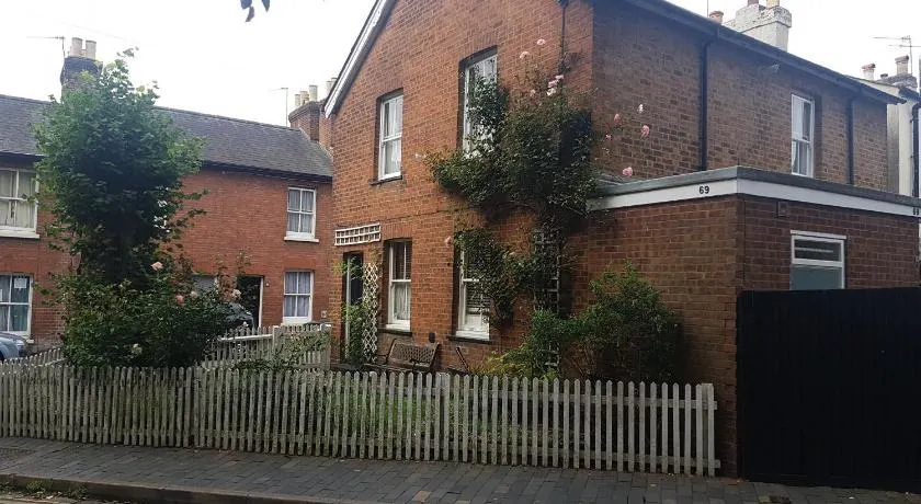 69 ALBERT STREET - Image 1
