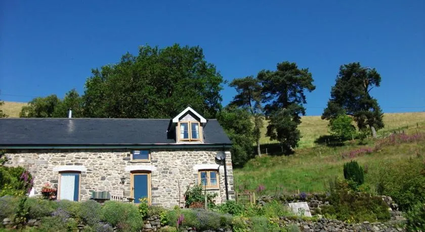 Swallow Barn - Image 1