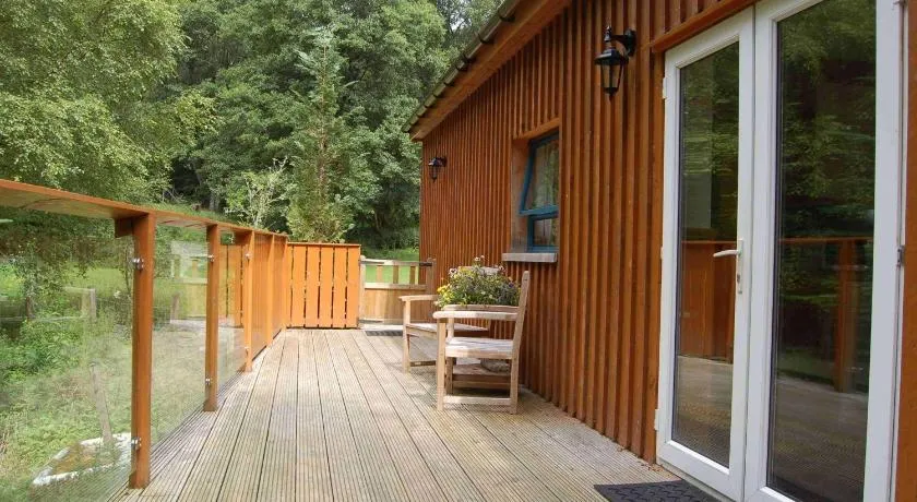 Waterfall Lodge - private waterfall and sauna - Image 1