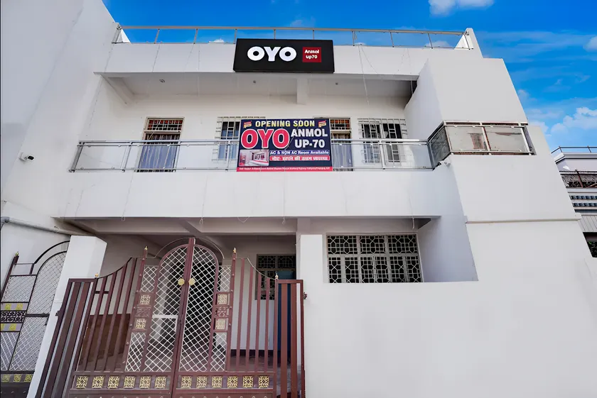 Hotel O Anmol UP70 - Image 1