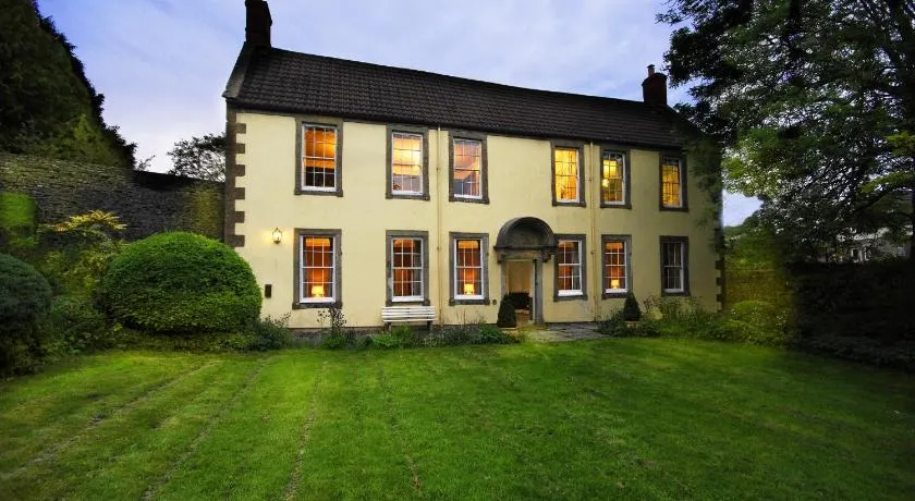 Topside House - Beautiful 7 bedroom house with hottub wifi and parking near Bath Wells Frome - Image 1