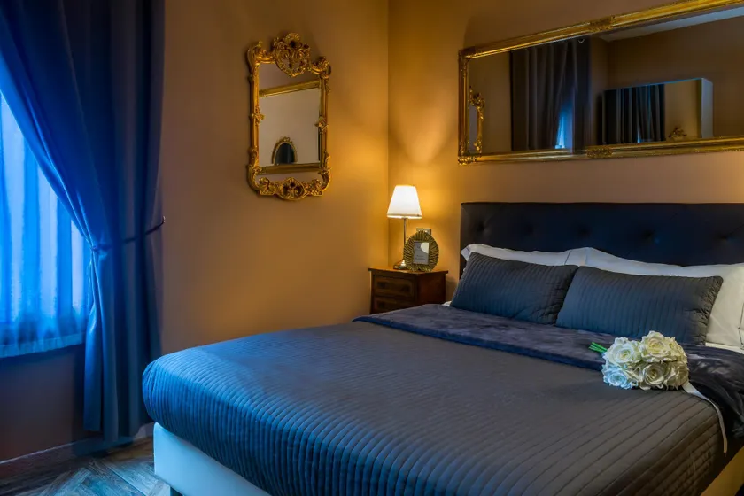 051 Room & Breakfast - Image 1