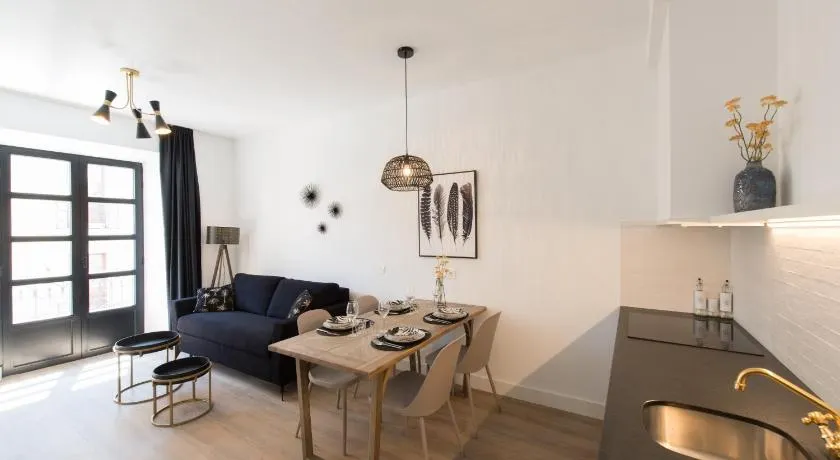 Santa Catalina Suites Gijón - Image 1