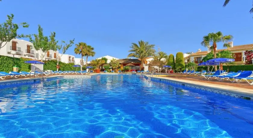 Apartamento Primera Linea de Playa Las Marinas - Image 1