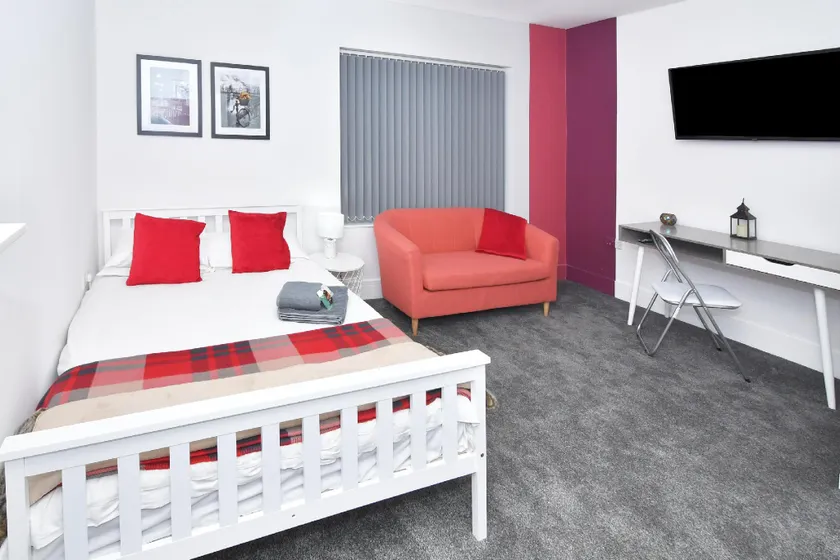 Townhouse @ 42 Minshull New Road Crewe - Image 1