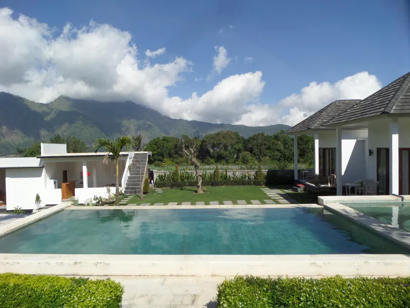 Bali Astetic Villa and Hot Spring - Image 1