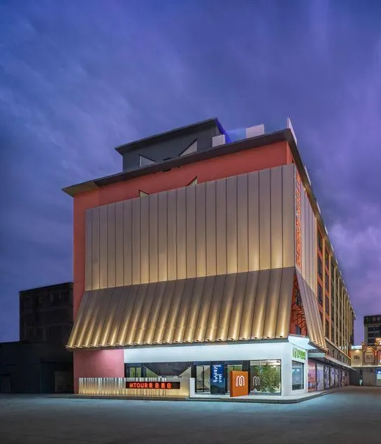 Maitu Hotel - Image 1