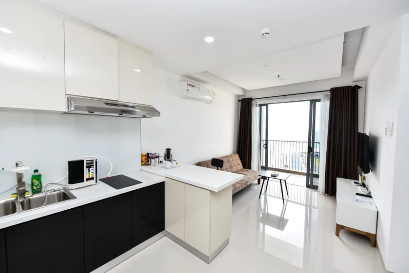 LOVINA 17-11 at Harbour Bay Residences - Image 1