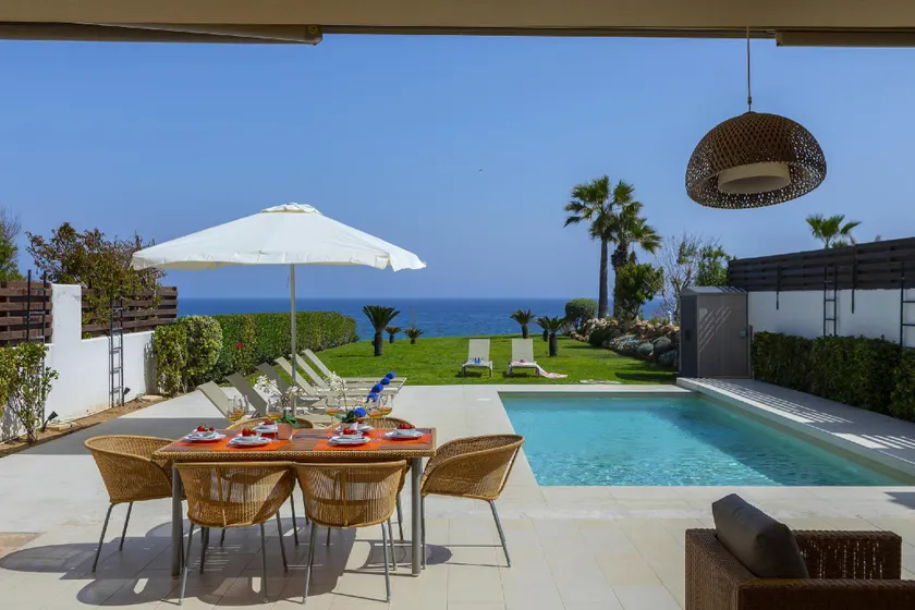 Protaras Beachfront Villa Pietra - Image 1