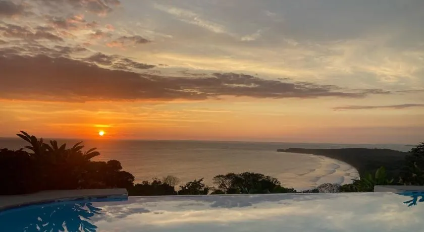 Ballena Paraiso Lodge - Image 1