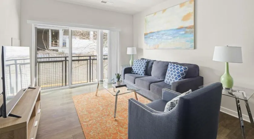 Global Luxury Suites at Reston - Image 1