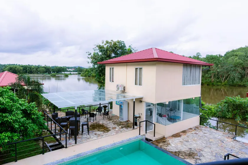Savenndra Resorts - Image 1