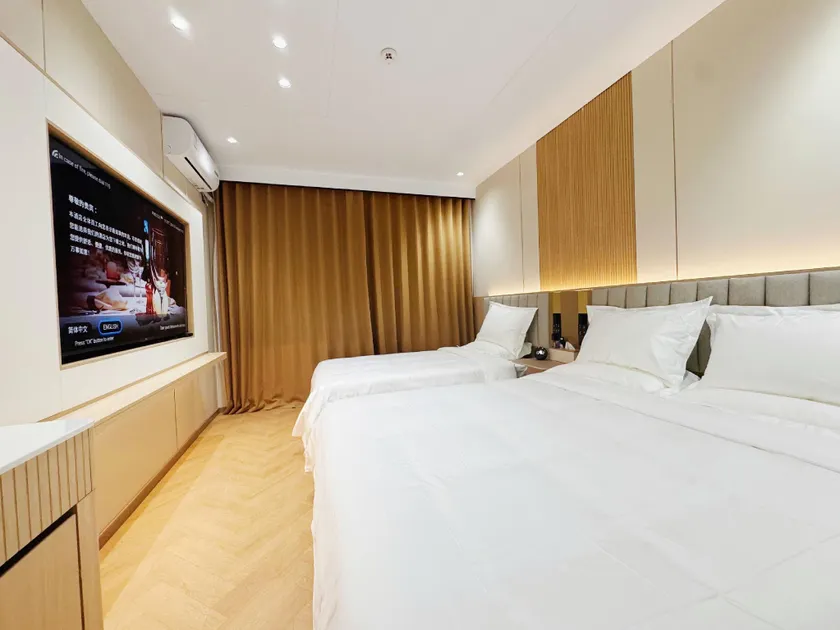 Zihe Hotel - Image 1