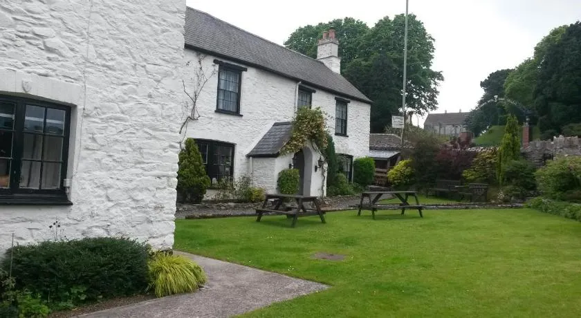 Townstal Farmhouse - Image 1