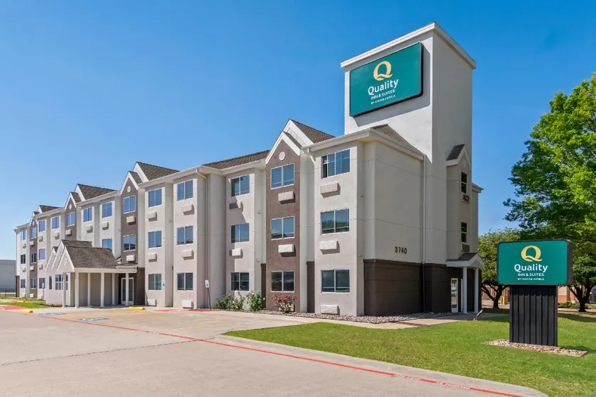 Quality Inn & Suites Fort Worth North - Haltom City - Image 1