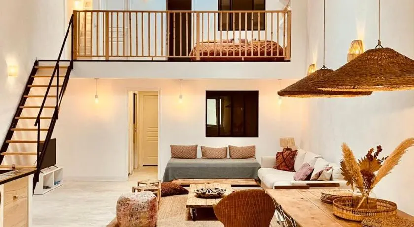 LOFT SUR LE VIEUX PORT - Image 1
