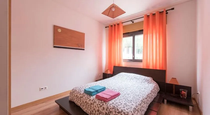 Lovely 3 bedroom for the Perfect stay in Lisbon - Image 1