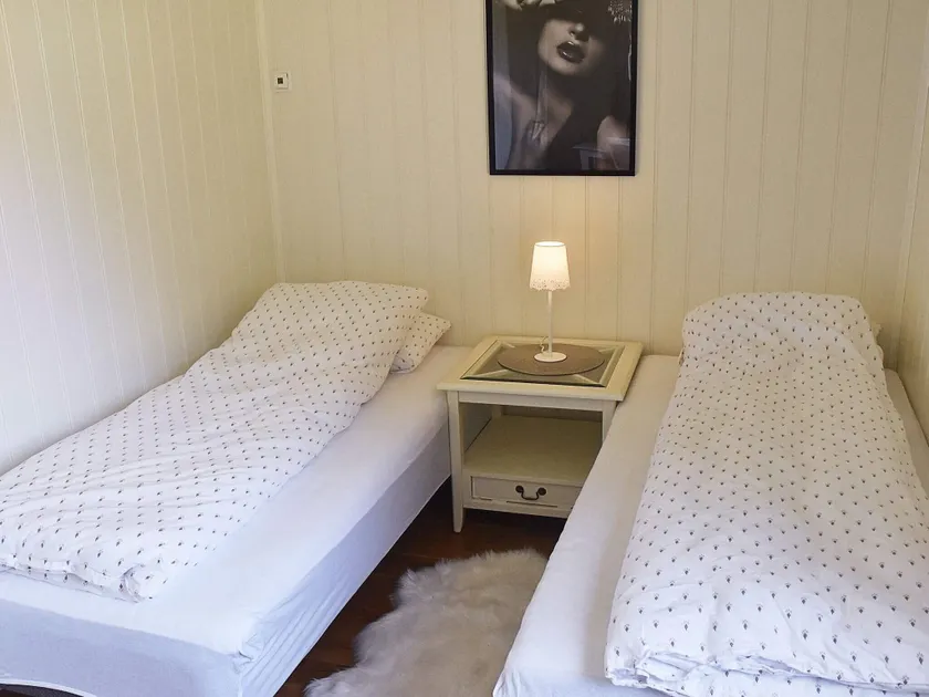 8 Person Holiday Home in Leinoy-by Traum - Image 1