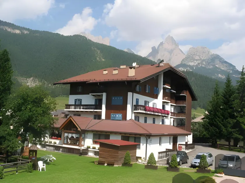 Park Hotel Mater Dei - Image 1