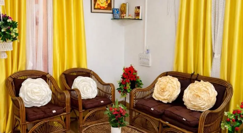 Elite Hostel- SB Road Pune - Image 1