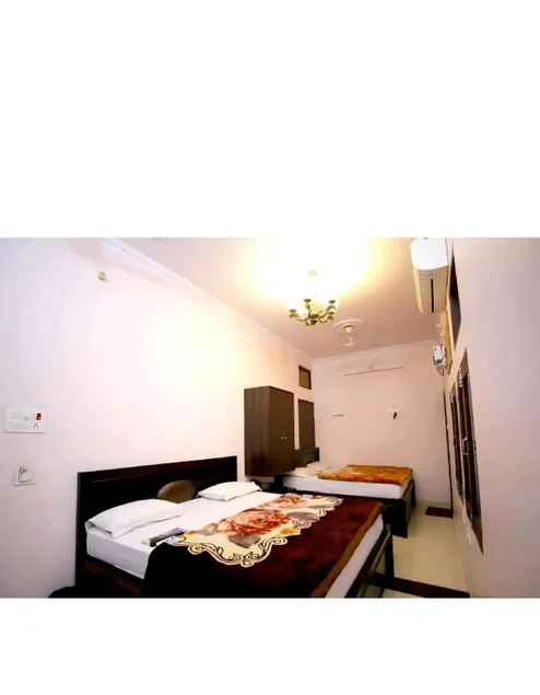 New hotel blue stars - Image 1