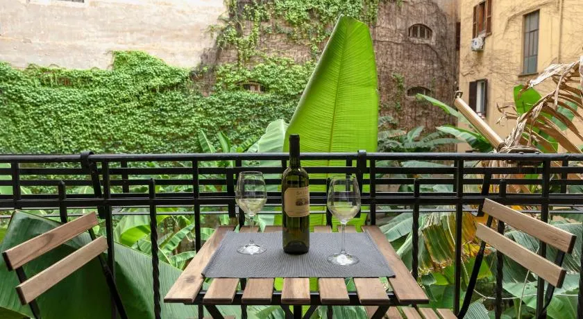Leo's Colosseum - Private Apartments - Image 1
