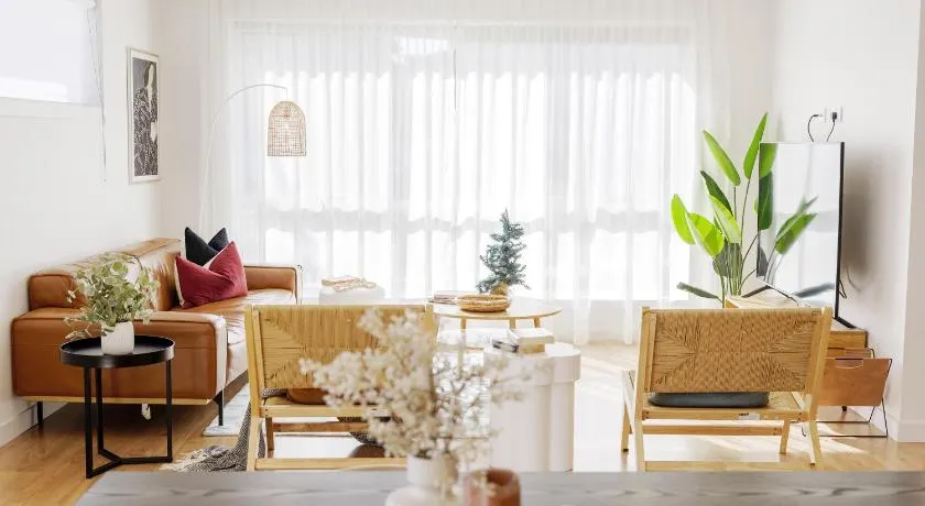 Cozy Home Close to Beach and Hobart CBD - Image 1