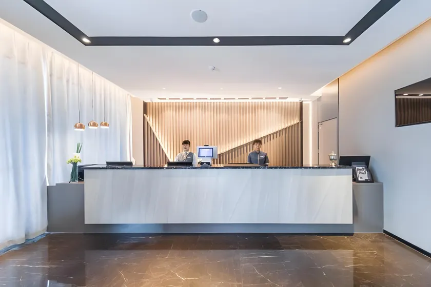 Home Inn Style Dezhou College - Image 1