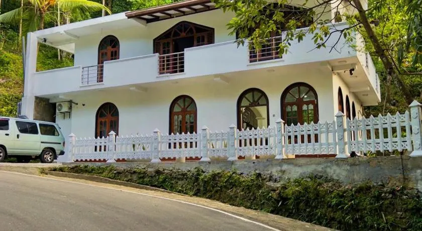 Diyakalana Rest - Image 1