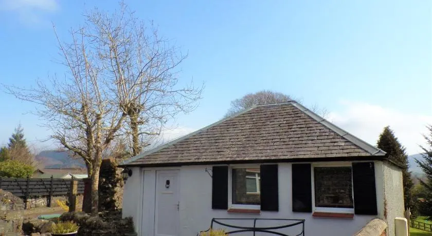 Groom's Cottage - Image 1