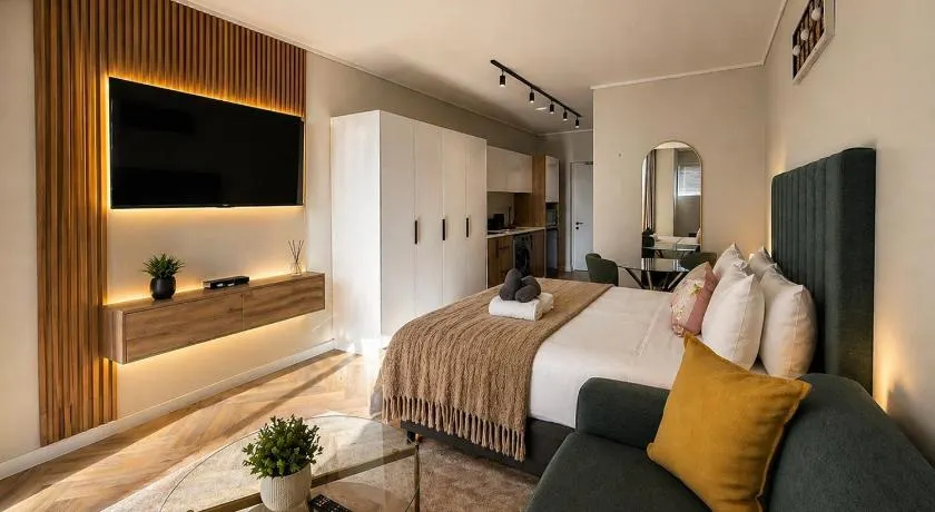 ZALS Luxury Apartments -Park Place - Image 1