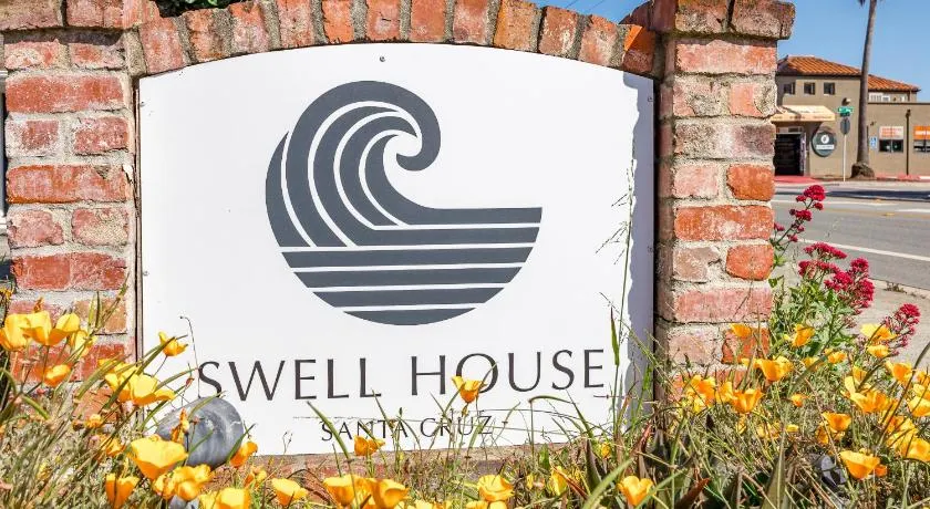 Swell House Santa Cruz - Image 1