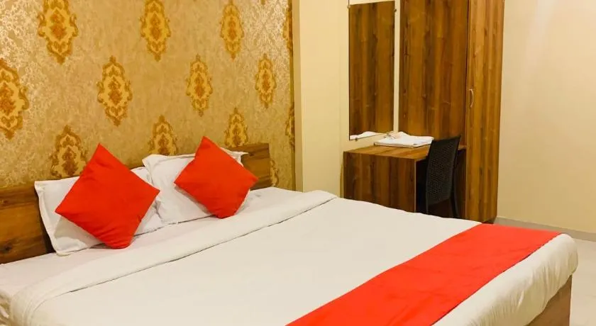 Hotel Neelkanth - Image 1