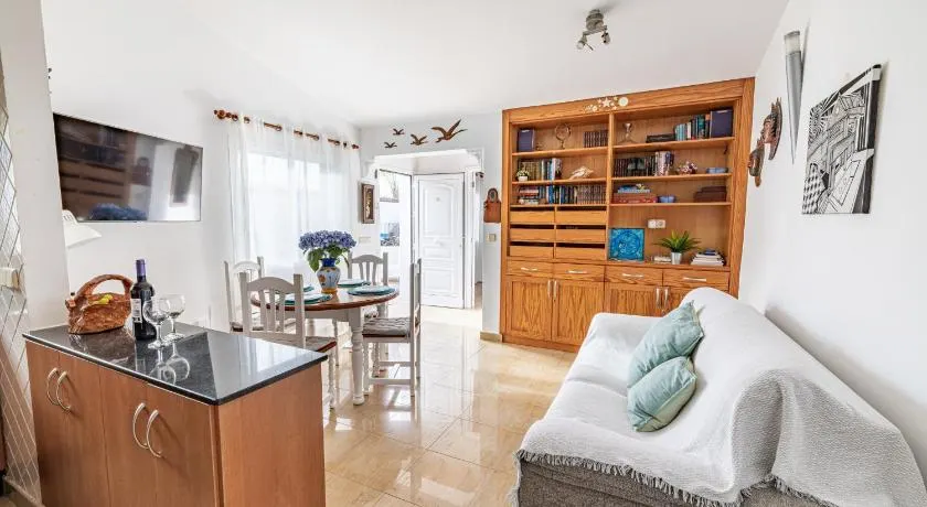 Villa La Maja Beachfront - Image 1