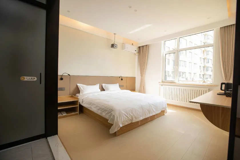 Stay at Forest North (Dalian University of Foreign Languages Branch) - Image 1