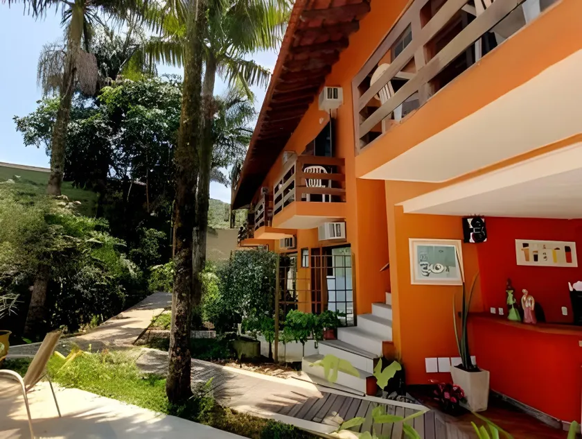 Pousada Armação de Camburi - Image 1