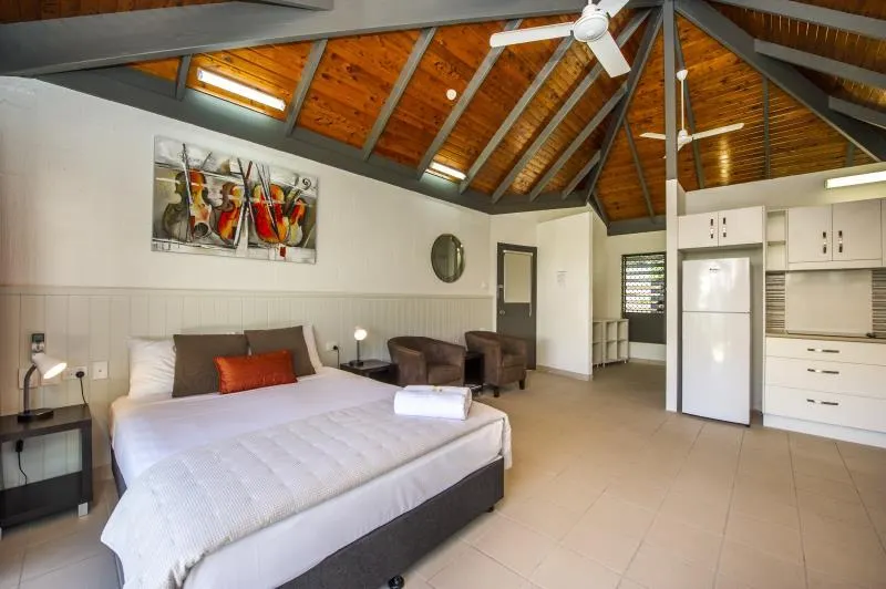 Island Leisure Resort - Image 1