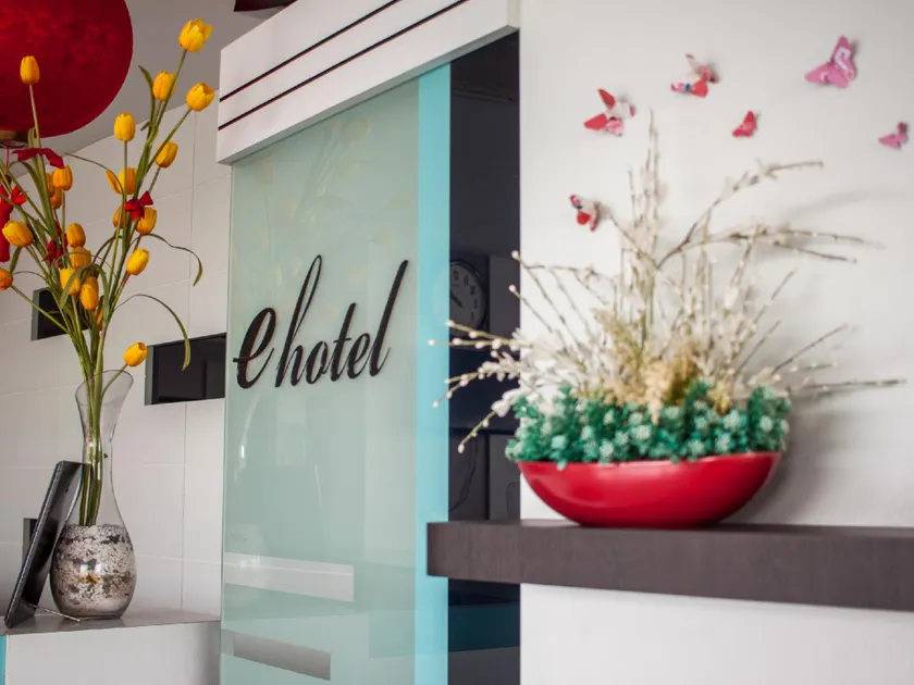 e Hotel - Image 1